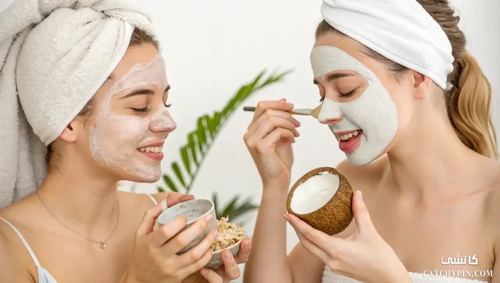 امرأة تستخدم ماسكات طبيعية لتنظيف البشرة في المنزل